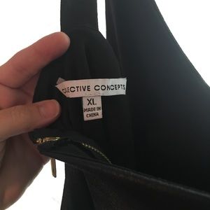 Beautiful black cocktail dress w cutout detail!